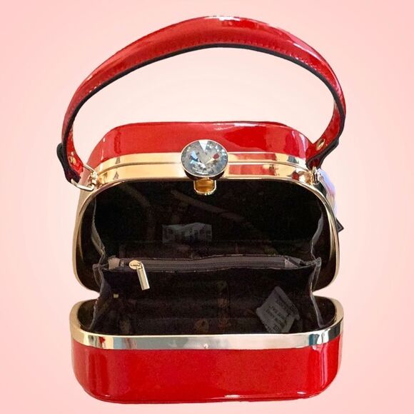 NEW BRIGHT SHINY RED HAND BAG WITH CROSSBODY CHAIN LARGE STONE BLING DECORATION - Picture 4 of 16